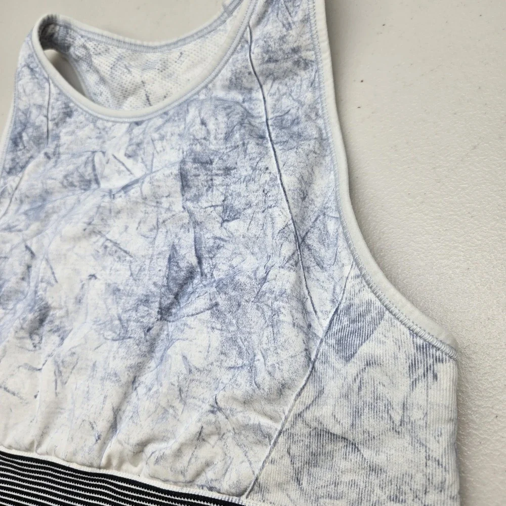 Lululemon Women Sports Bra 8 Blue Ebb To Train Tie Dye Wireless Racerback